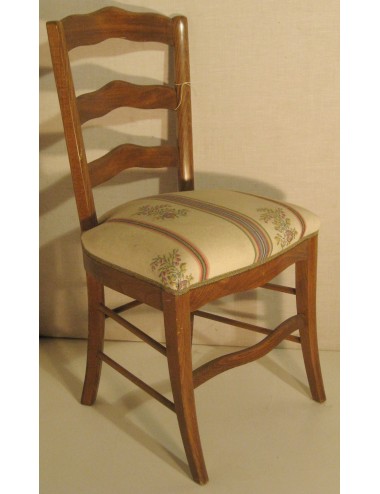 Sedia in legno di noce con sedile imbottito del primo '800
