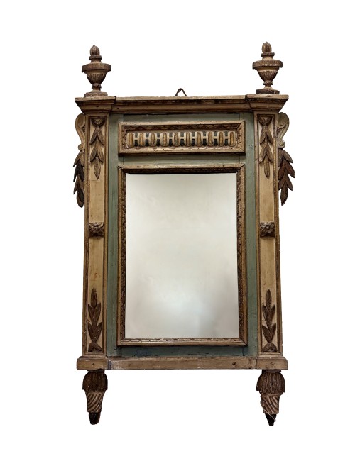 Specchiera stile Luigi XVI con specchio al mercurio , in legno laccato bicolore con intagli dorati