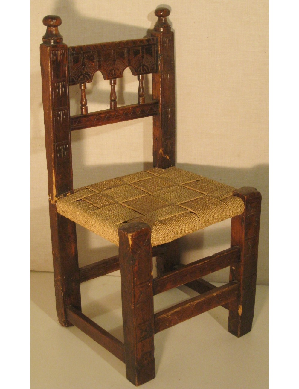 Straw chair Straw chair