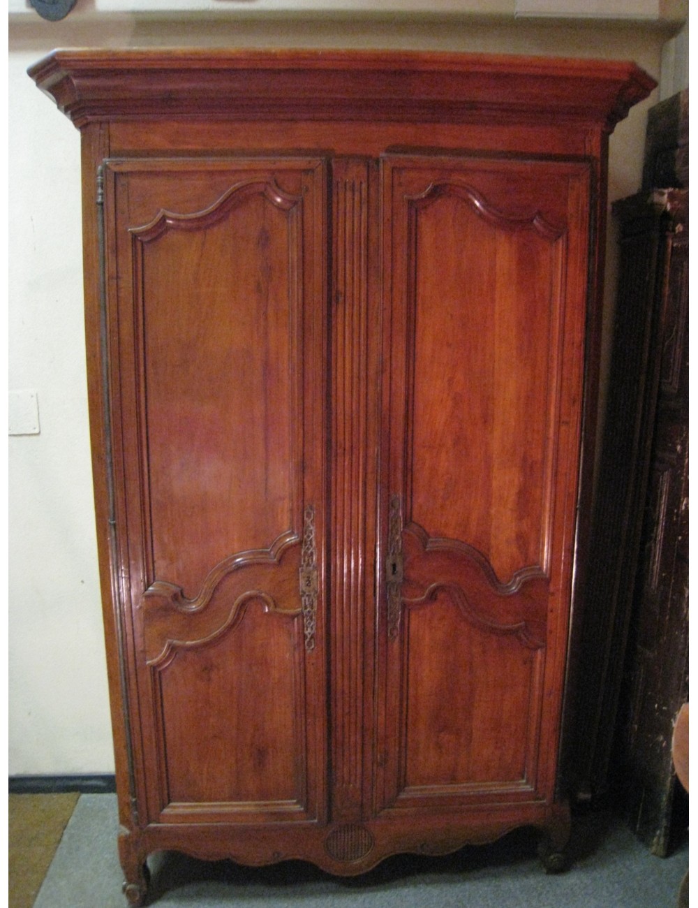 Cherry wardrobe with French shaped doors L.XIV Cherry wardrobe with French shaped doors L.XIV