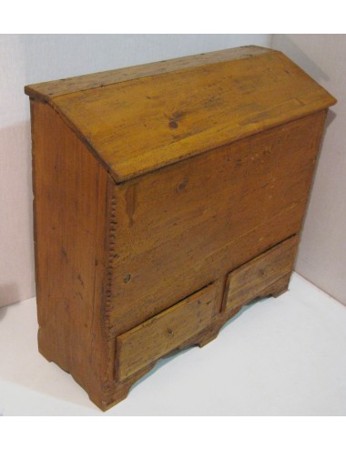 Light-coloured sideboard with 2 drawers