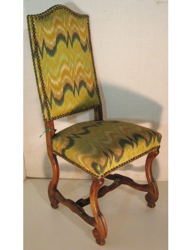 Modern flamed upholstered chair