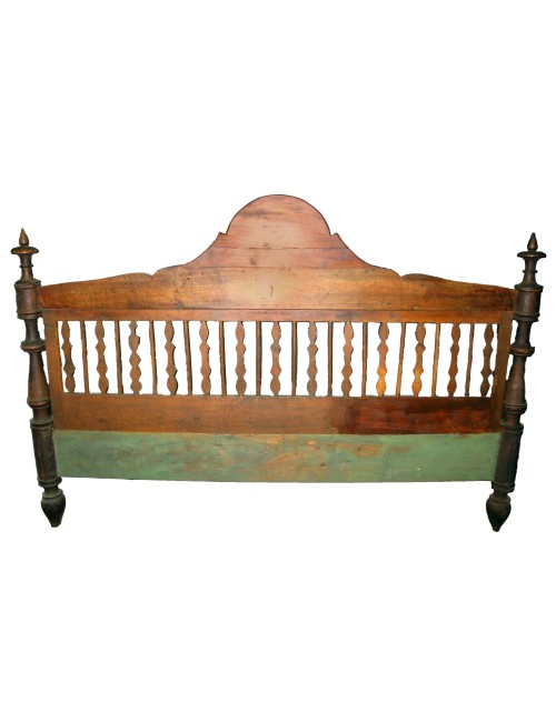 Testata letto in legno noce, stile tirolese , cimasa modanata
