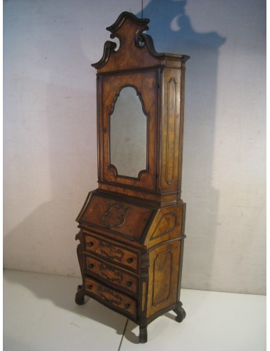 Small trumeaux with mirror - lomb. style walnut-root veneer with eboniz profiles, modern
