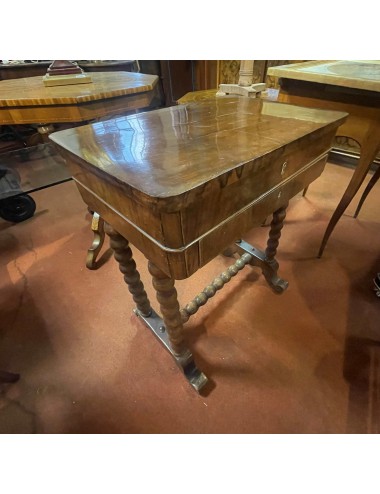 Moulded mahogany coffee table