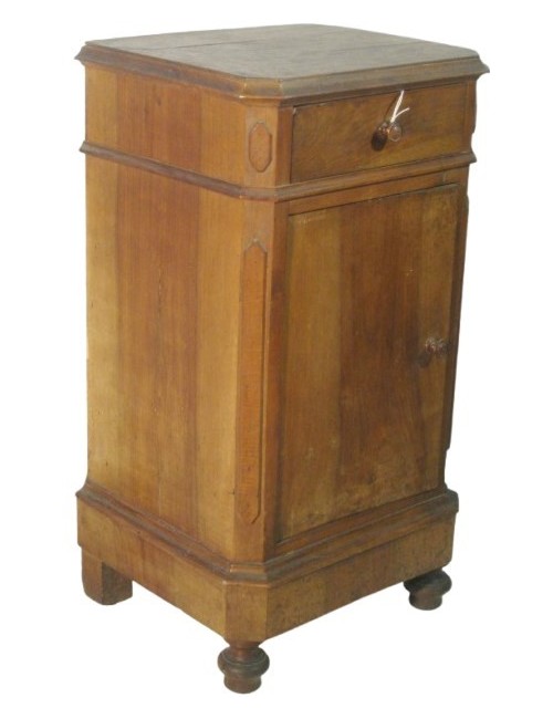 Comodino/Mobiletto fine '800 in noce