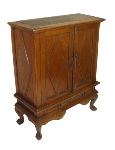 Two-door sideboard