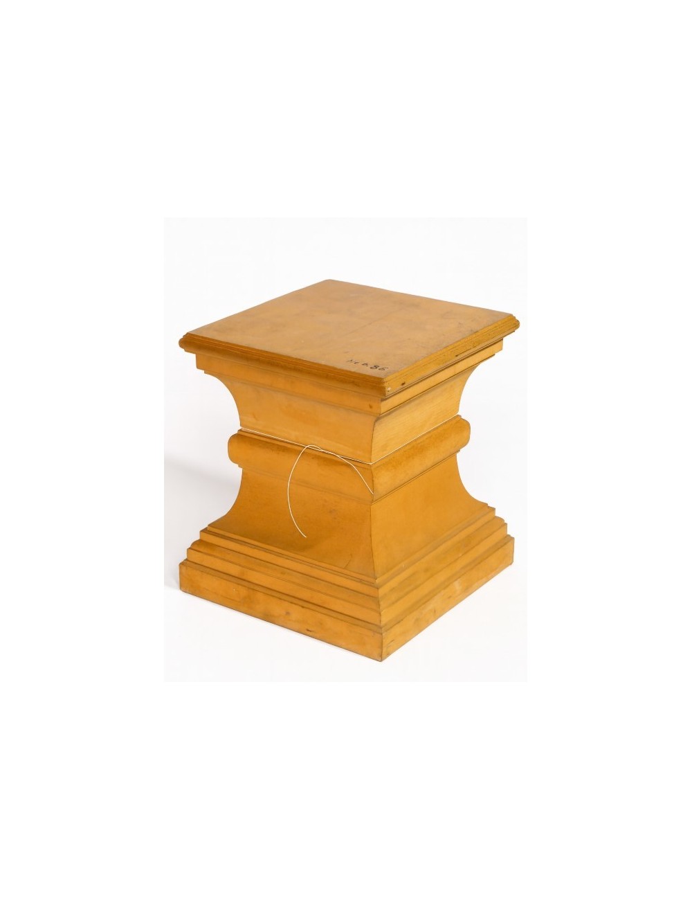 L 181 - wooden base