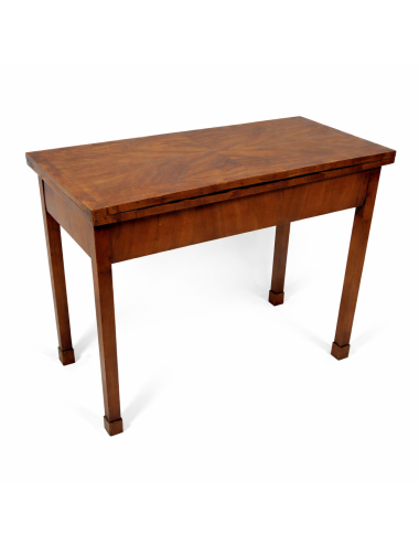 Walnut briar game table - L.XVI Italy Lombardy