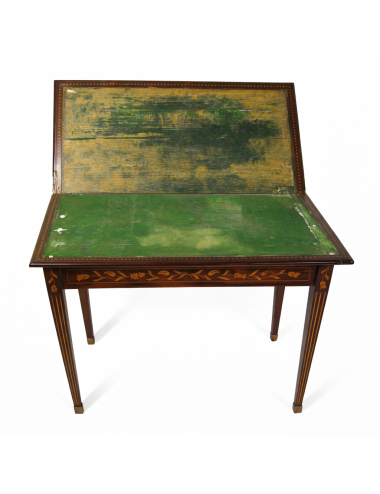 Dutch-style game table opening top