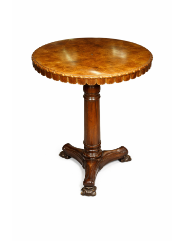 Round table central leg