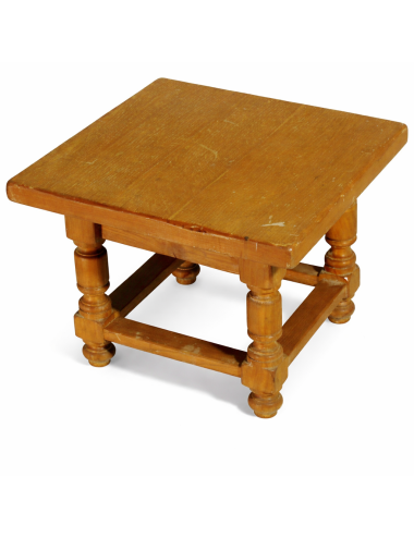 2 Square tables/ Modern stools